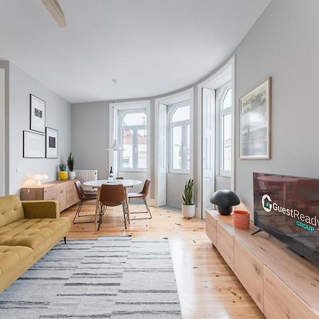 Guestready - Colorful Apt Near Agosto Station OOporto Esterno foto