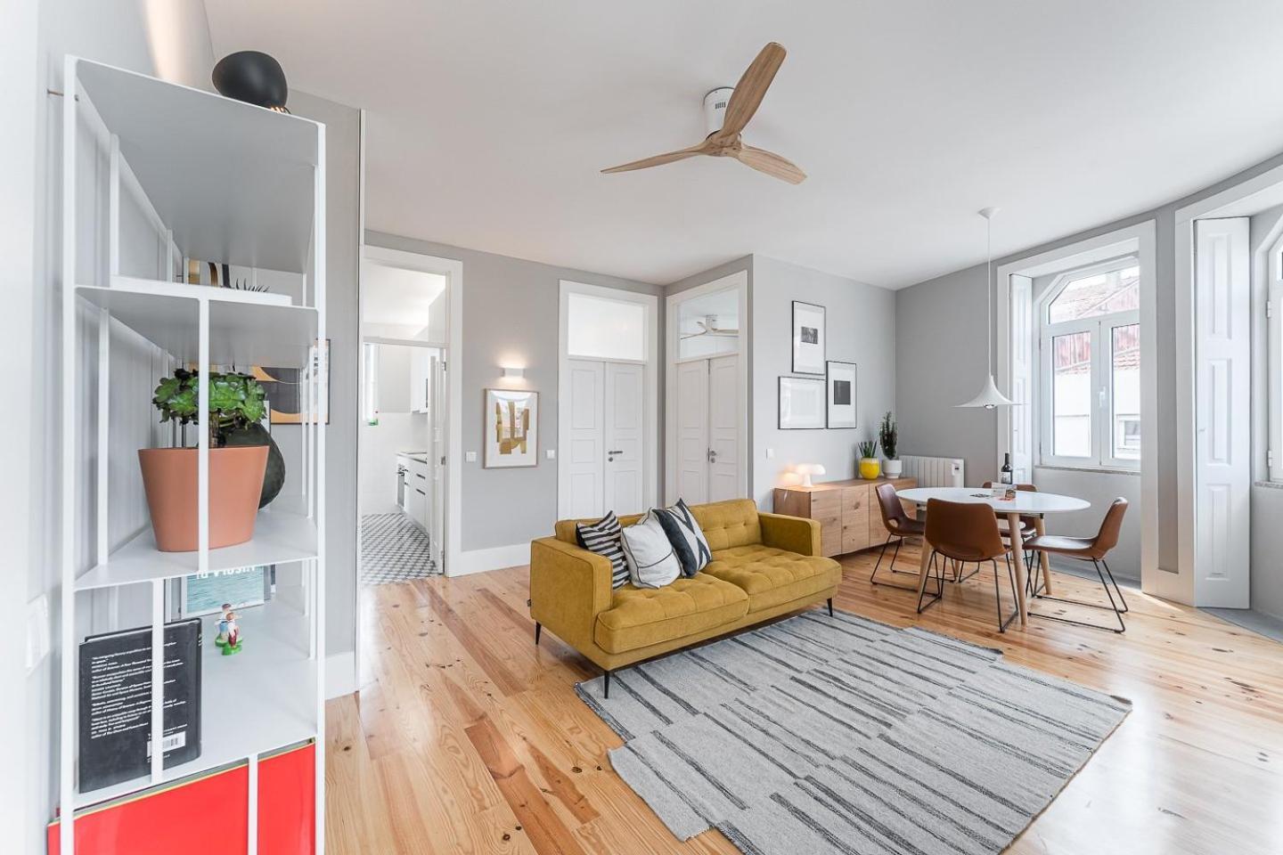 Guestready - Colorful Apt Near Agosto Station OOporto Esterno foto