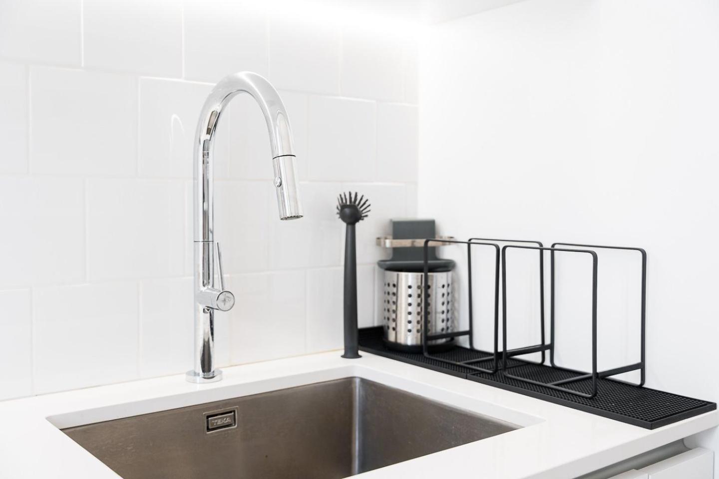 Guestready - Colorful Apt Near Agosto Station OOporto Esterno foto